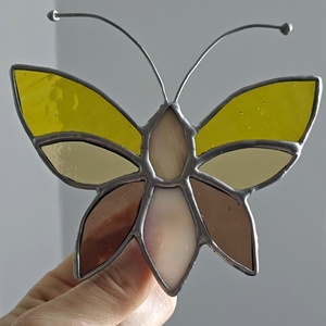 Fluture din sticlă Tiffany  ornament ghiveci - casă & stil de viață - accesorii pentru decorat casa - decorațiuni de masă și decorațiuni pentru rafturi  - sticle ornamentale - Artynos.ro