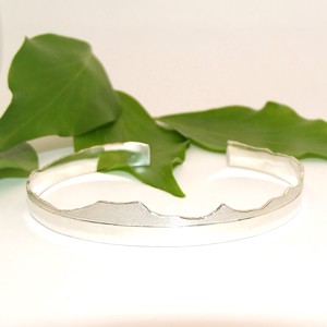 Badacsony, bratara din argint pentru femei sau barbati (EK.021), , , - Greutate: 9,99 g
- Material: argint (925)
- Latime max.: 10 mm
- Produs realizat manual
- La coma..., ARTYNOS