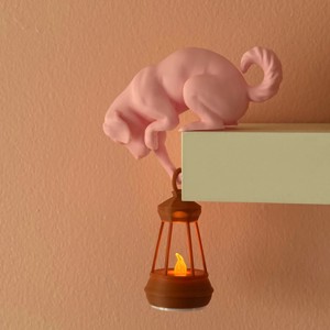 Decorațiune de raft cu câini și lampion -  - Artynos.ro