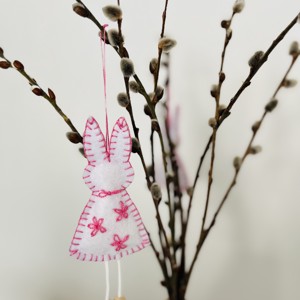 Iepuraș de Paște și farfurie cu ouă -  - Artynos.ro