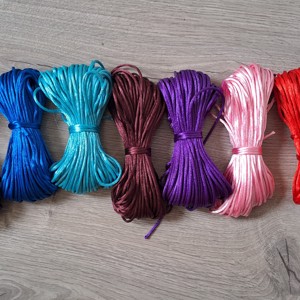 Renumită brățară macramé -  - Artynos.ro Renumită brățară macramé -  - Artynos.ro