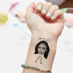 Ziua de naștere tatuaj temporar negru și alb față cu imagine tatuaj lavabil -  - Artynos.ro