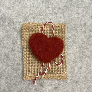 Martisor inima - Artynos.ro