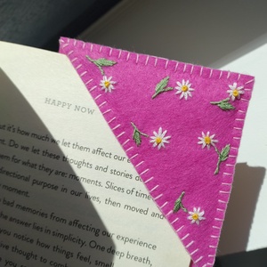 Semn de carte - arte vizuale și accesorii  - cărți de calendar, cărți sport - Artynos.ro