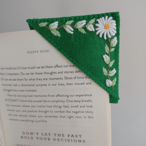 Semn de carte, Arte vizuale si accesorii , Carti de calendar, carti sport, Broderie, ARTYNOS