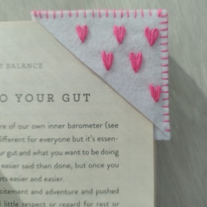 Semn de carte , Arte vizuale si accesorii , Carti de calendar, carti sport, Broderie, ARTYNOS