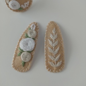 Agrafe pentru par si elastic , Imbracaminte si moda, Accesorii par, Clema de par si ac de par, Broderie, ARTYNOS