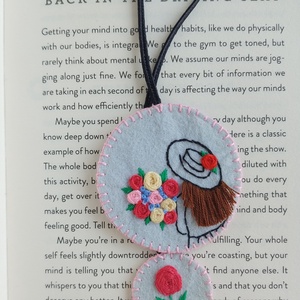 Semn de carte , Arte vizuale si accesorii , Carti de calendar, carti sport, Broderie, ARTYNOS