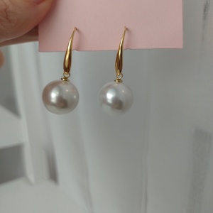 Cercei  - arte vizuale și accesorii  - cărți de calendar, cărți sport - Artynos.ro