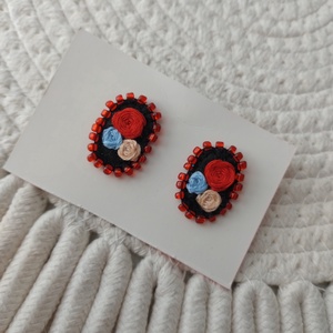 Cercei  - bijuterii - cercei - clipsuri - Artynos.ro