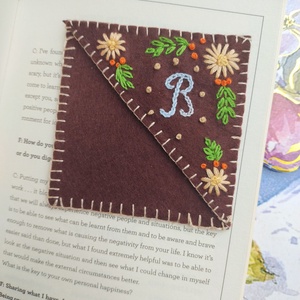 Semn de carte, Carti si creatii cu tematica muzicala, cadouri, Semn de carte, Broderie, Cusatura, ARTYNOS