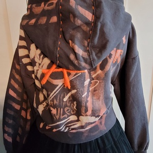 Hanorac Custom � Bleached, Hand Embroidered - îmbrăcăminte și modă - haine damă - hanorace, cardigane - Artynos.ro