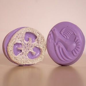 Sapun natural exfoliant cu lavanda si lufa, Igiena si Infrumusetare, Sapunuri si articole de igiena, Sapun artizanal, Fabricare de sapun, Fabricarea cosmeticelor, ARTYNOS