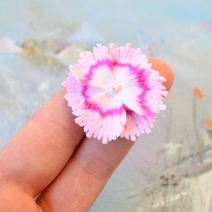 Garofita roz - brosa martisor, Bijuterii, Brose, Altele, ARTYNOS