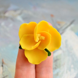 Frezia- Brosa martisor, Bijuterii, Brose, , ARTYNOS