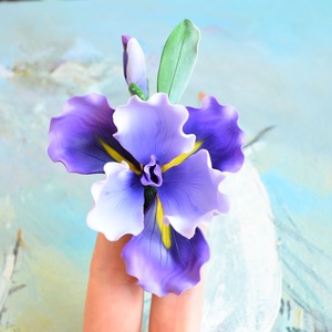 Iris- Brosa mare, Bijuterii, Brose, , Brosa mare cu floare de iris. Petalele sunt mobile, astfel ca floarea se inchide, sau se deschide, ..., ARTYNOS