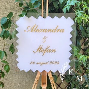 Panou intampinare nunta din plexiglas alb si auriu - accesorii nuntă - materiale decor pentru nuntă - tablouri și indicatoare nuntă - Artynos.ro