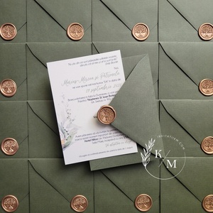 Invitatii de nunta greenery si plic verde olive cu sigiliu - Artynos.ro
