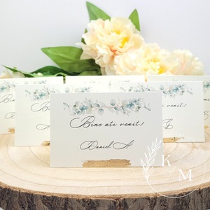 Set 50 Carduri asezare/place card-uri nunta cu eucalipt, detalii aurii si nume invitat - accesorii nuntă - invitații și felicitări de nuntă - invitații nuntă - Artynos.ro