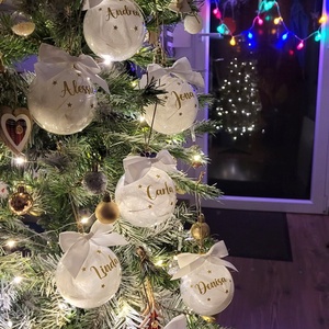 Glob de Crăciun personalizat Primul meu Craciun, umplut cu puf alb - crăciun - decorațiuni de crăciun de casă - globuri de crăciun - Artynos.ro