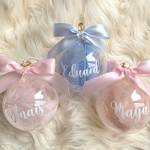 Glob de Crăciun personalizat cu nume, umplut cu puf roz pal - crăciun - decorațiuni de crăciun de casă - globuri de crăciun - Artynos.ro