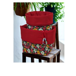 Doua cosuri textile rosii cu flori - depozitare distractiva si practica pentru bucatarie, baie sau dormitor. - Artynos.ro