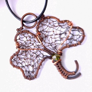 Medalion din cupru Frunza de Ginkgo Biloba si cristal Swarovski biconic verde oliv, Bijuterii, Coliere, Pandativ, Confectionarea bijuteriilor, Giuvaergiu, ARTYNOS