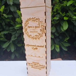 Cutie de vin pentru salutul părinților la nuntă - cu text personalizat -  - Artynos.ro