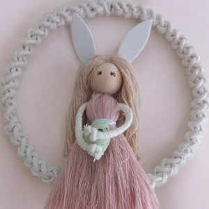 Iepuras de Paste din macramé cu oua - Artynos.ro