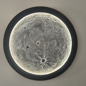 Luna in lumina - Artynos.ro