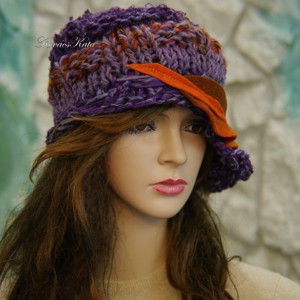 CLOCHE-ART - pălărie extravagantă tricotată manual / violet-portocaliu - îmbrăcăminte și modă - eșarfe, pălării, fularuri - căciulă - Artynos.ro