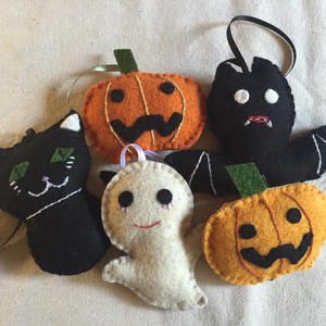 Ornamente de Haloween realizate din pâslă - casă & stil de viață - accesorii pentru decorat casa - halloween - tot ce ai nevoie pentru petrecere! - ornamente de halloween - Artynos.ro