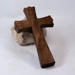 crucifix din lemn, crucifix de perete  - Artynos.ro