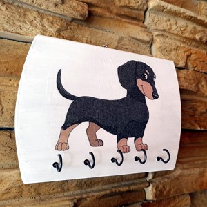 Depozit agățat din lemn cu câine dachshund -  - Artynos.ro