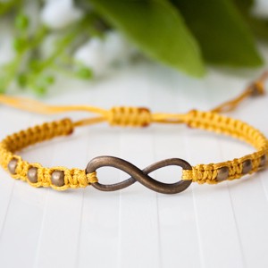 Brățară macramé împletită - Aur infinit -  - Artynos.ro