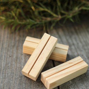 Suport din lemn natural pentru carduri de hârtie - 5 bucăți -  - Artynos.ro