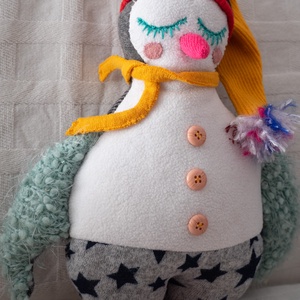 Pinguinul Alin - jucării și echipamente pentru copii - plușuri - figurine de pluș - Artynos.ro