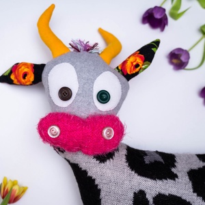 Vacuta Crenguta, Jucarii si echipamente pentru copii, Plusuri, Personaje de basm din plus, Cusatura, ARTYNOS