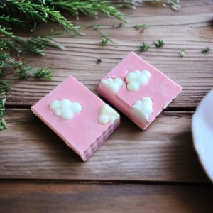 Săpun din lapte de capră Raspberry panacotta/small/ - baie și frumusețe - săpunuri și articole de igienă - săpun artizanal - Artynos.ro