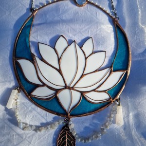 Lotus prinzător de soare în ceașcă de lună albastră - casă & stil de viață - accesorii pentru decorat casa - decorațiuni de geam și decorațiuni de ușă  - decor ferestre și autocolant pentru geam - Artynos.ro