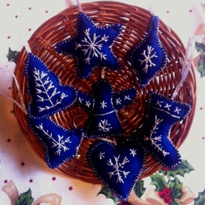 Colectie de ornamente pentru pomul de Craciun, albastru-argintiu - Artynos.ro