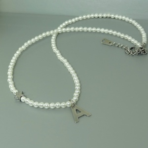 Colier perle scoica, initiala numelui si steluta hematit - bijuterii - coliere - coliere din mărgele - Artynos.ro