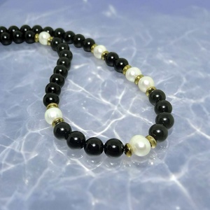 Colier din onix negru, perle naturale si hematit. , Bijuterii, Coliere, Coliere cu margele, Altele, ARTYNOS