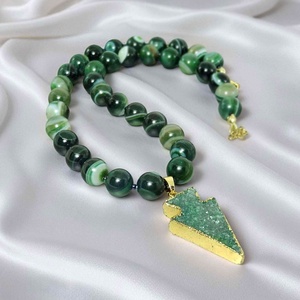 Colier agate si pandantiv sageata agata druzy. Transport gratuit - Artynos.ro