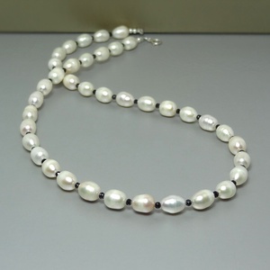 Colier perle de cultura, turmalina neagra si pandantiv inima detasabil - bijuterii - coliere - coliere din pietre semiprețioase - Artynos.ro