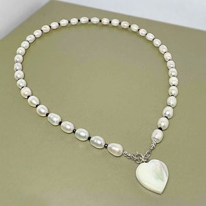 Colier perle de cultura, turmalina neagra si pandantiv inima detasabil - bijuterii - coliere - coliere din pietre semiprețioase - Artynos.ro