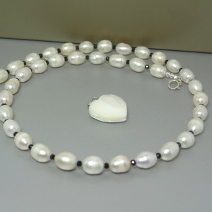 Colier perle de cultura, turmalina neagra si pandantiv inima detasabil - bijuterii - coliere - coliere din pietre semiprețioase - Artynos.ro