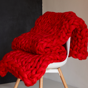 Pătură tricotată manual din fir gigant, lână naturală de merinos, 100x160 cm - casă & stil de viață - textile de casă - pături - Artynos.ro