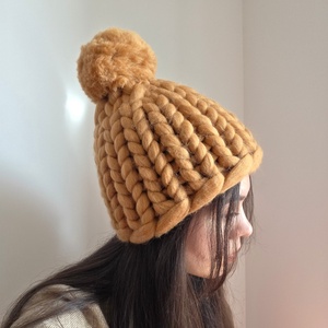 Caciula tricotata din fir gros de lana merinos - îmbrăcăminte și modă - eșarfe, pălării, fularuri - căciulă - Artynos.ro