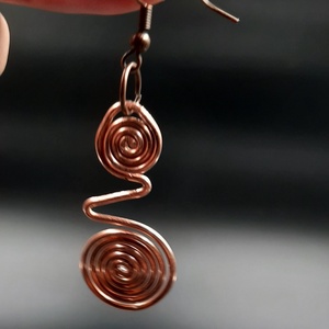 Cercei din cupru cu spirale - Artynos.ro